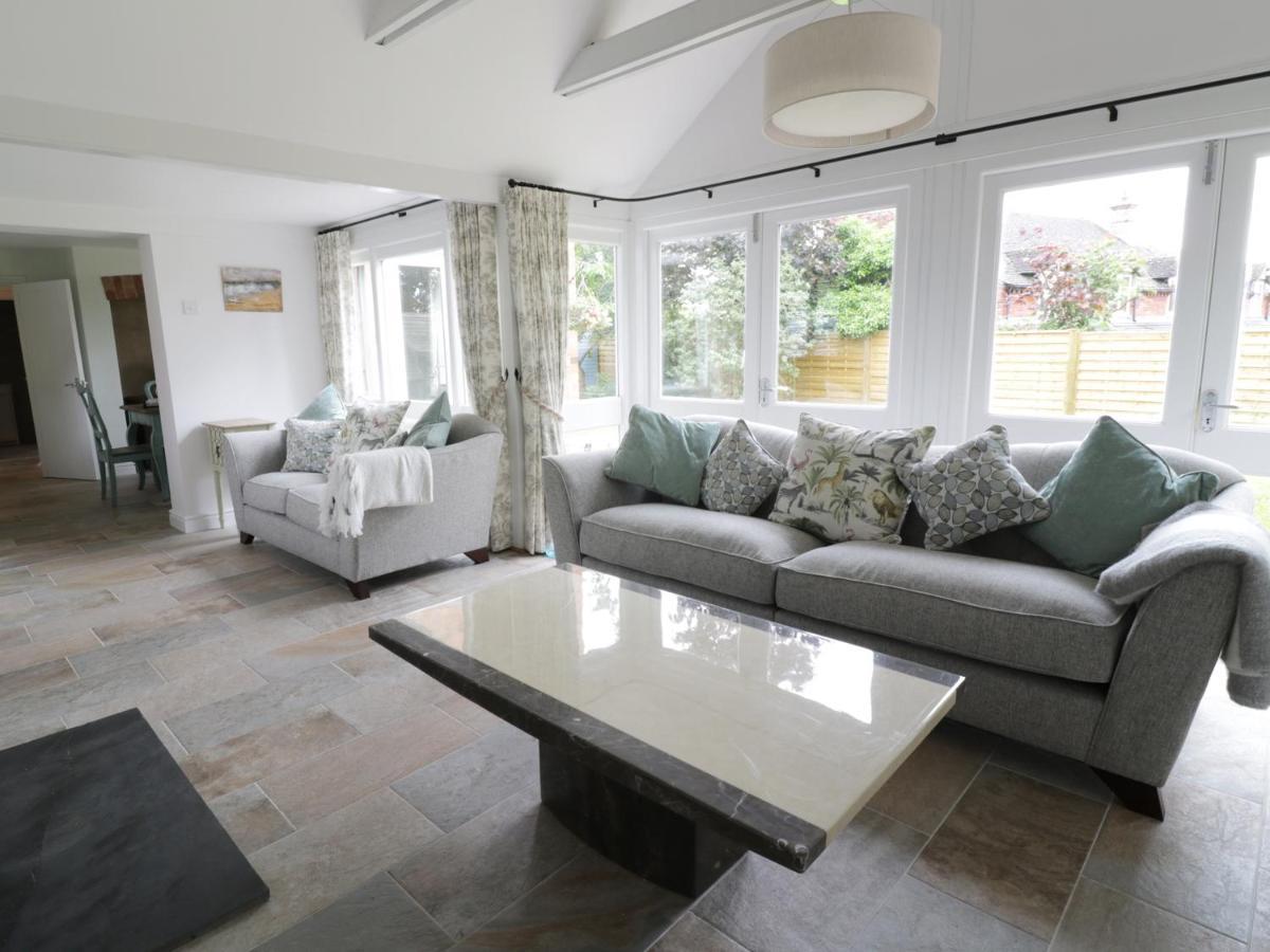 Pebworth Cottage エクステリア 写真