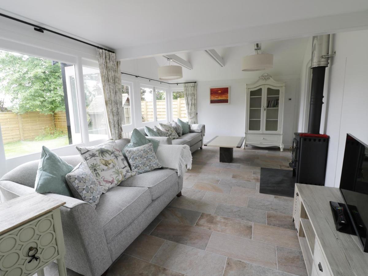 Pebworth Cottage エクステリア 写真